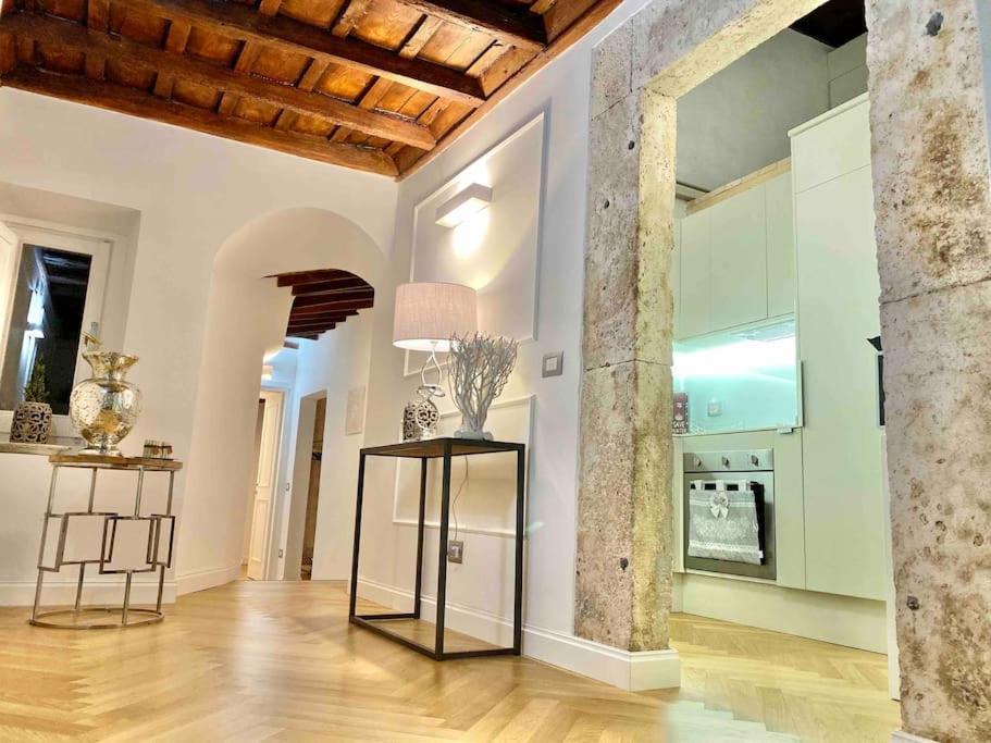 Appartement Romanlux Suites *